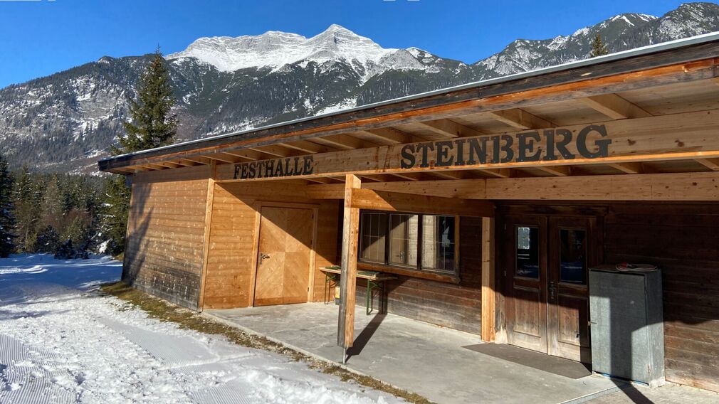 Festhalle in Steinberg am Rofan