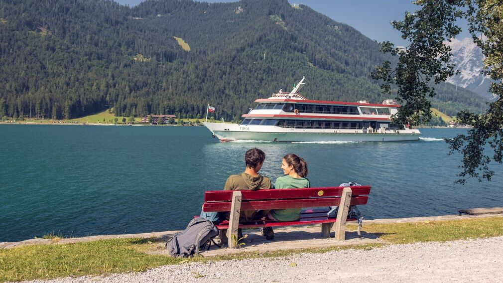 MS Stadt Innsbruck legt an in Achenkirch 