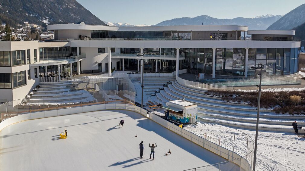 the SNACK bar at the ice rink in winter
