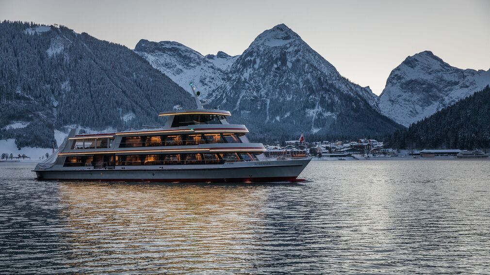 MS Stadt Innsbruck legt an in Achenkirch 