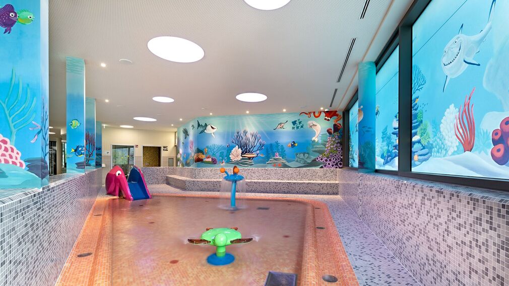 small children's area in the Panorama-BAD of the Atoll Achensee 