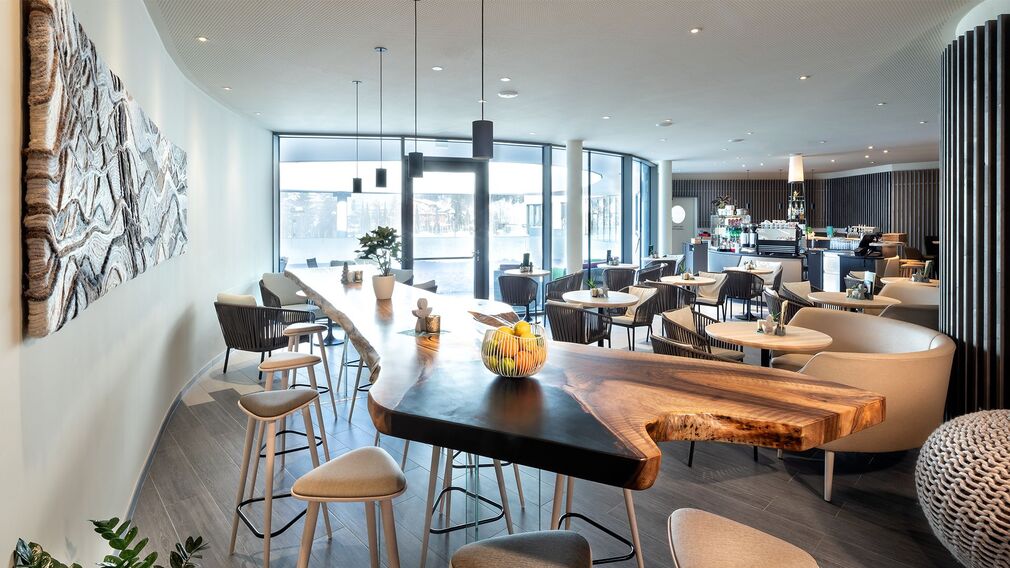 Relax in the Finnish sauna, 85° C to 90° C